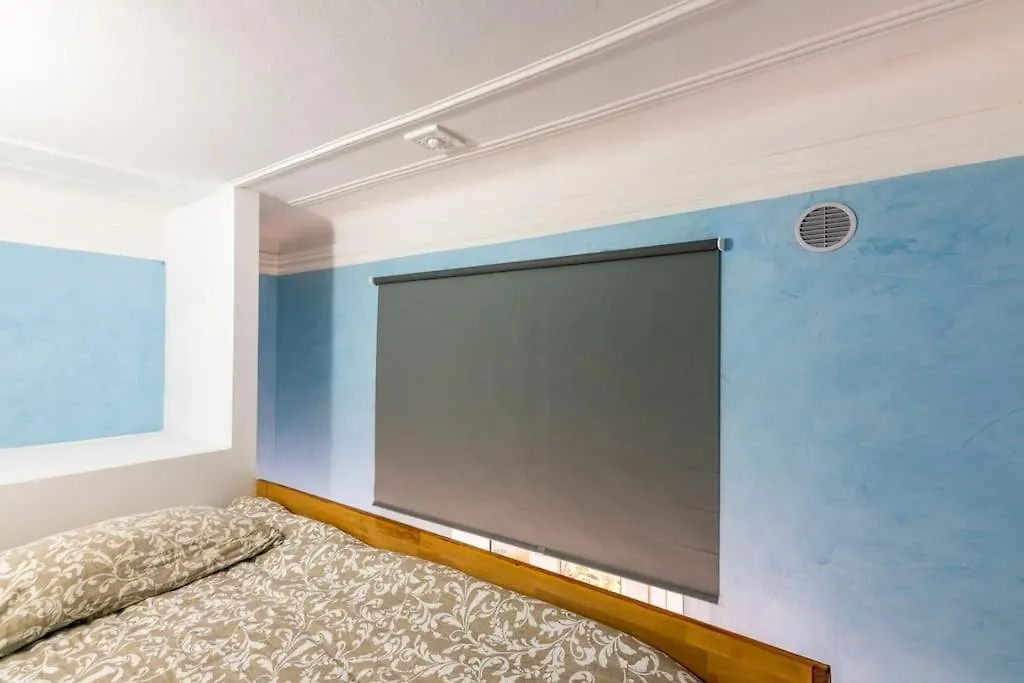 Seneca Apartment Milan